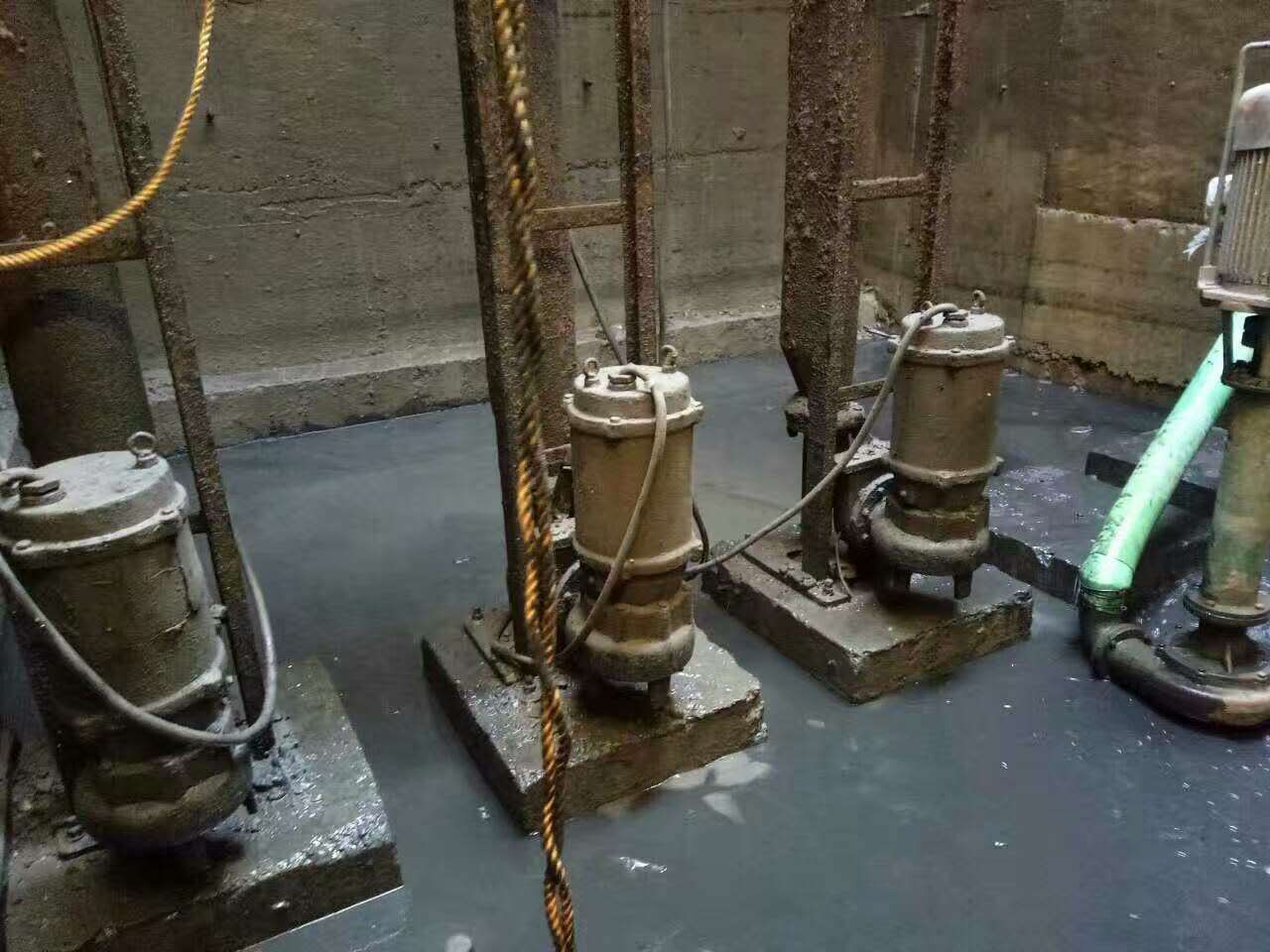 昌黎污水池清理